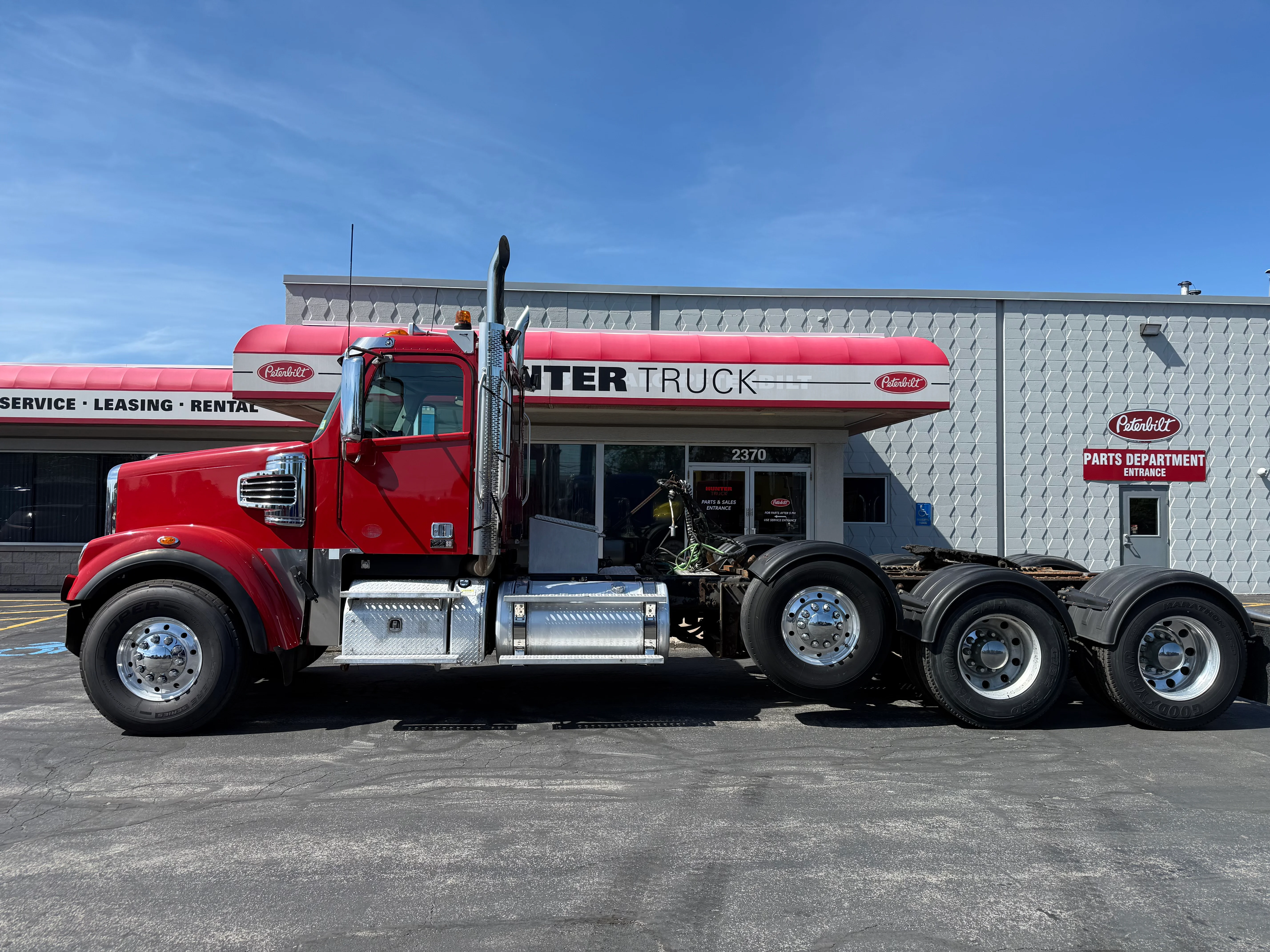 2019 Freightliner 122SD in Buffalo, NY — photo 11