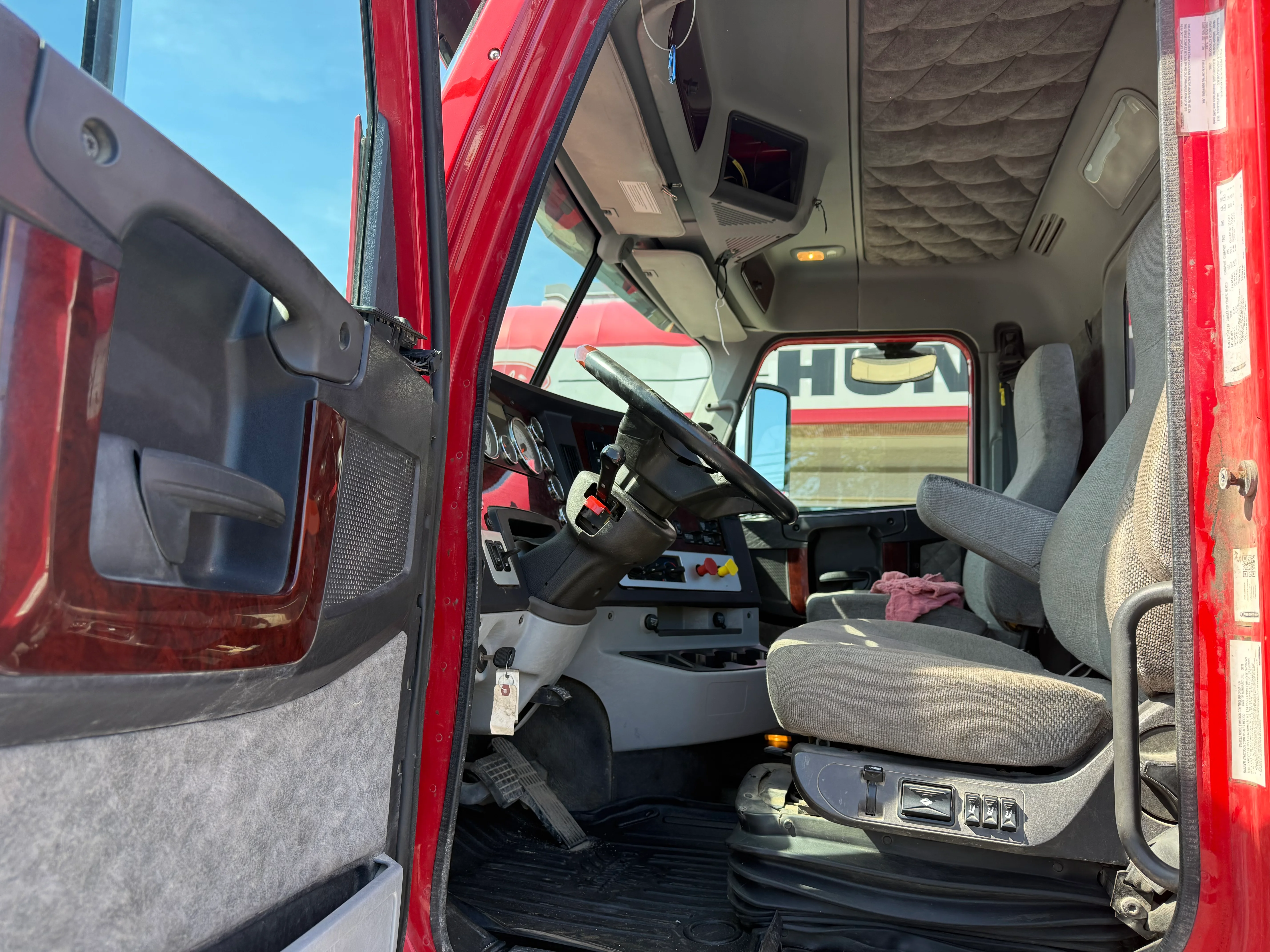 2019 Freightliner 122SD in Buffalo, NY — photo 17
