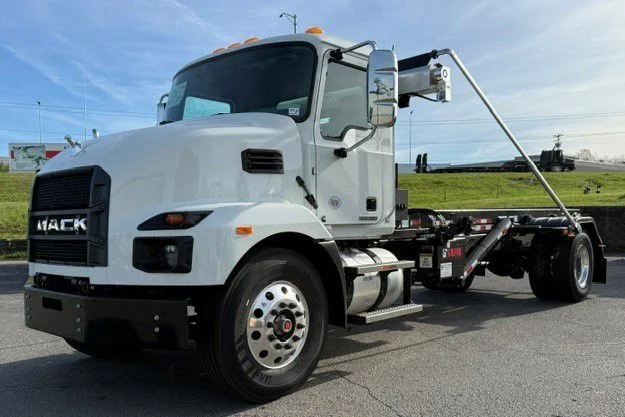 2027 Mack MD in La Vergne, TN