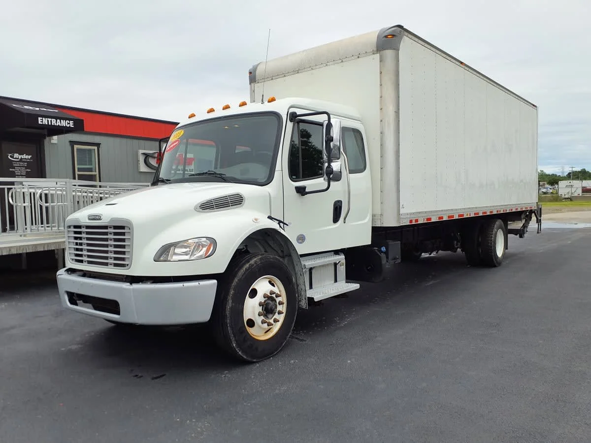 2023 Freightliner M2 106