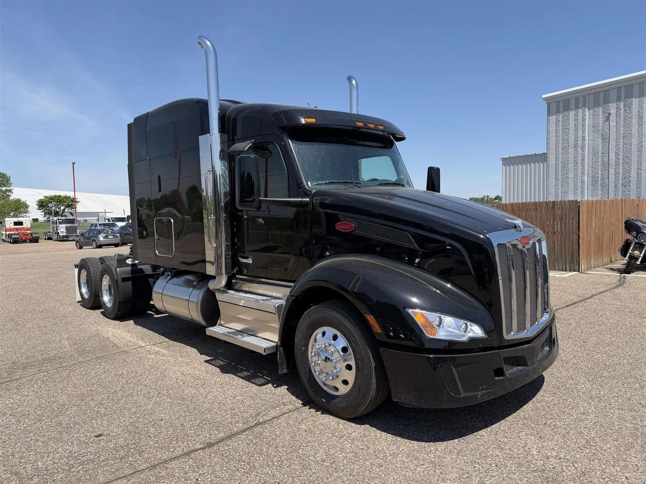 2027 Peterbilt 579