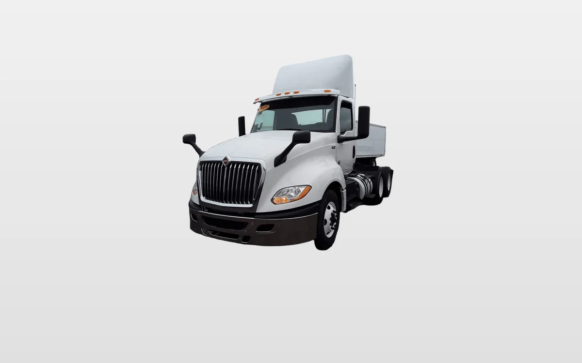 2019 International - image 1