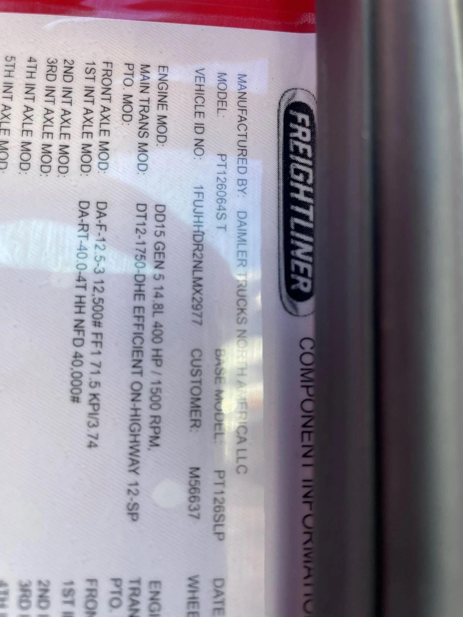 2022 Freightliner Cascadia in Louisville, KY — photo 9
