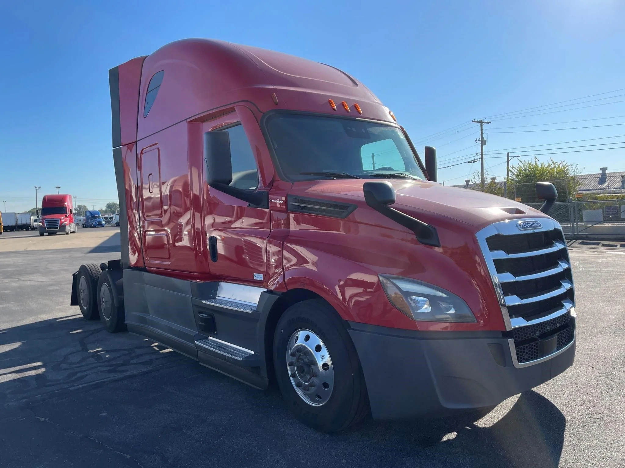 2022 Freightliner Cascadia in Louisville, KY — photo 2