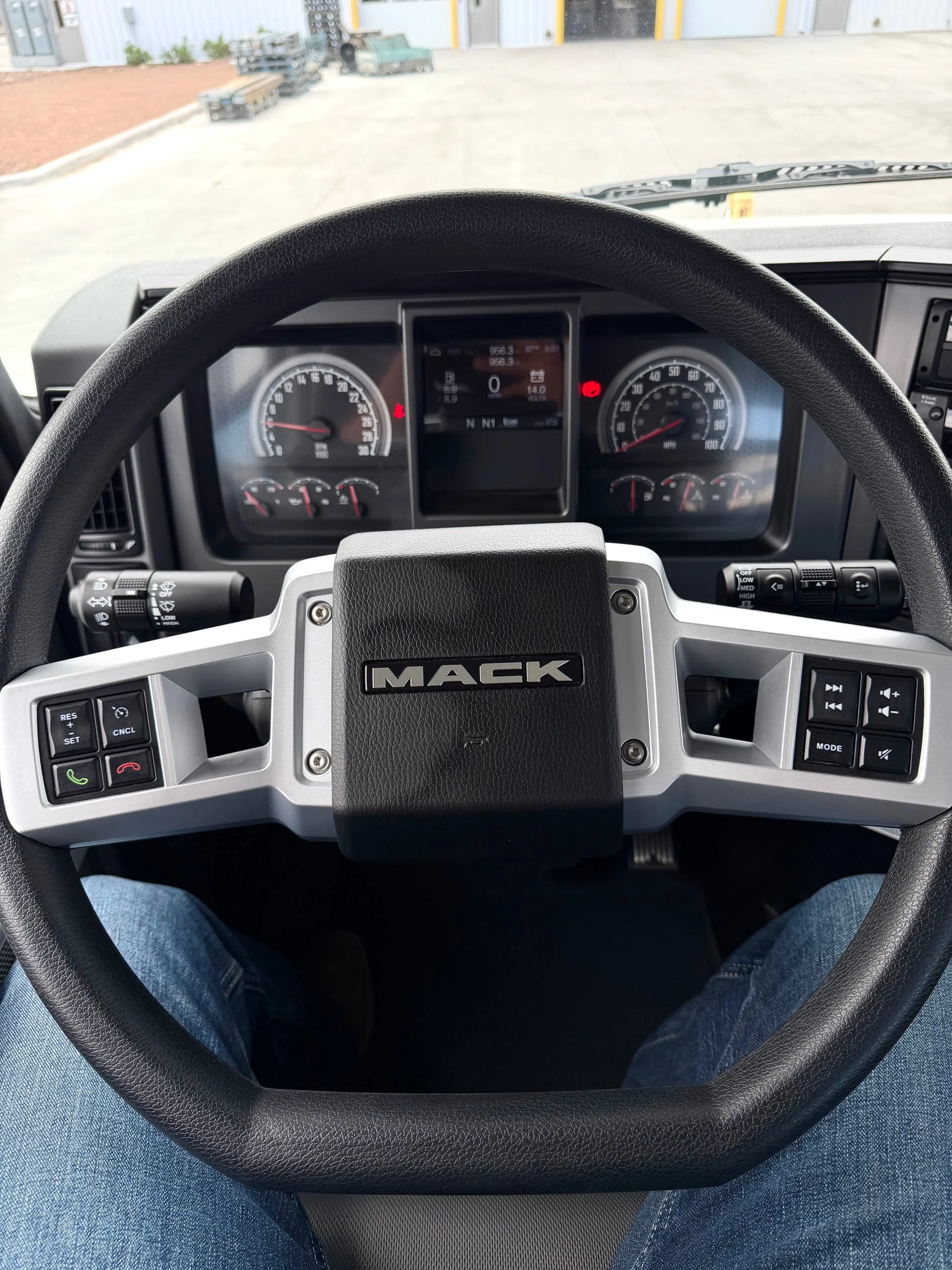 2026 Mack in El Paso, TX — photo 13