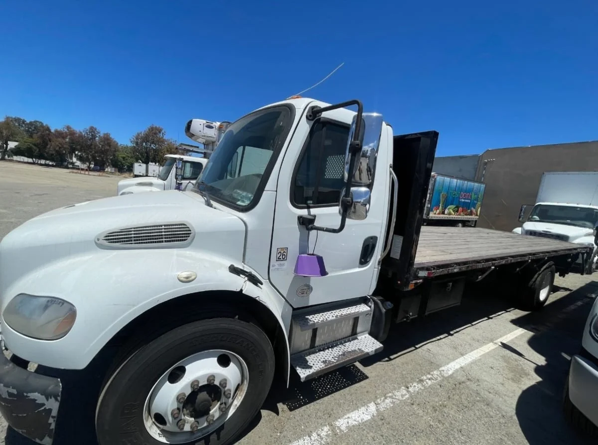2016 Freightliner M2 106 in Hayward, CA — photo 12