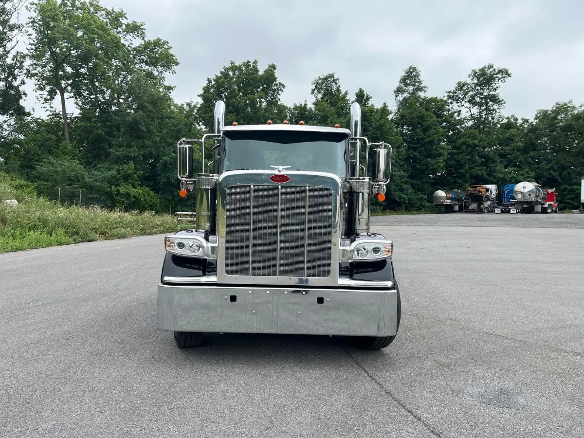 2027 Peterbilt 589 in Hagerstown, MD — photo 6