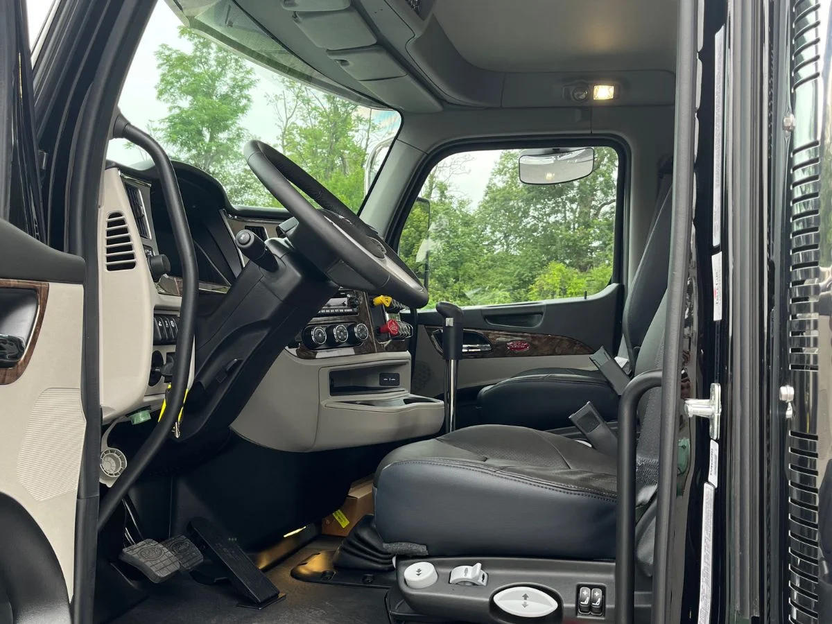 2027 Peterbilt 589 in Hagerstown, MD — photo 11