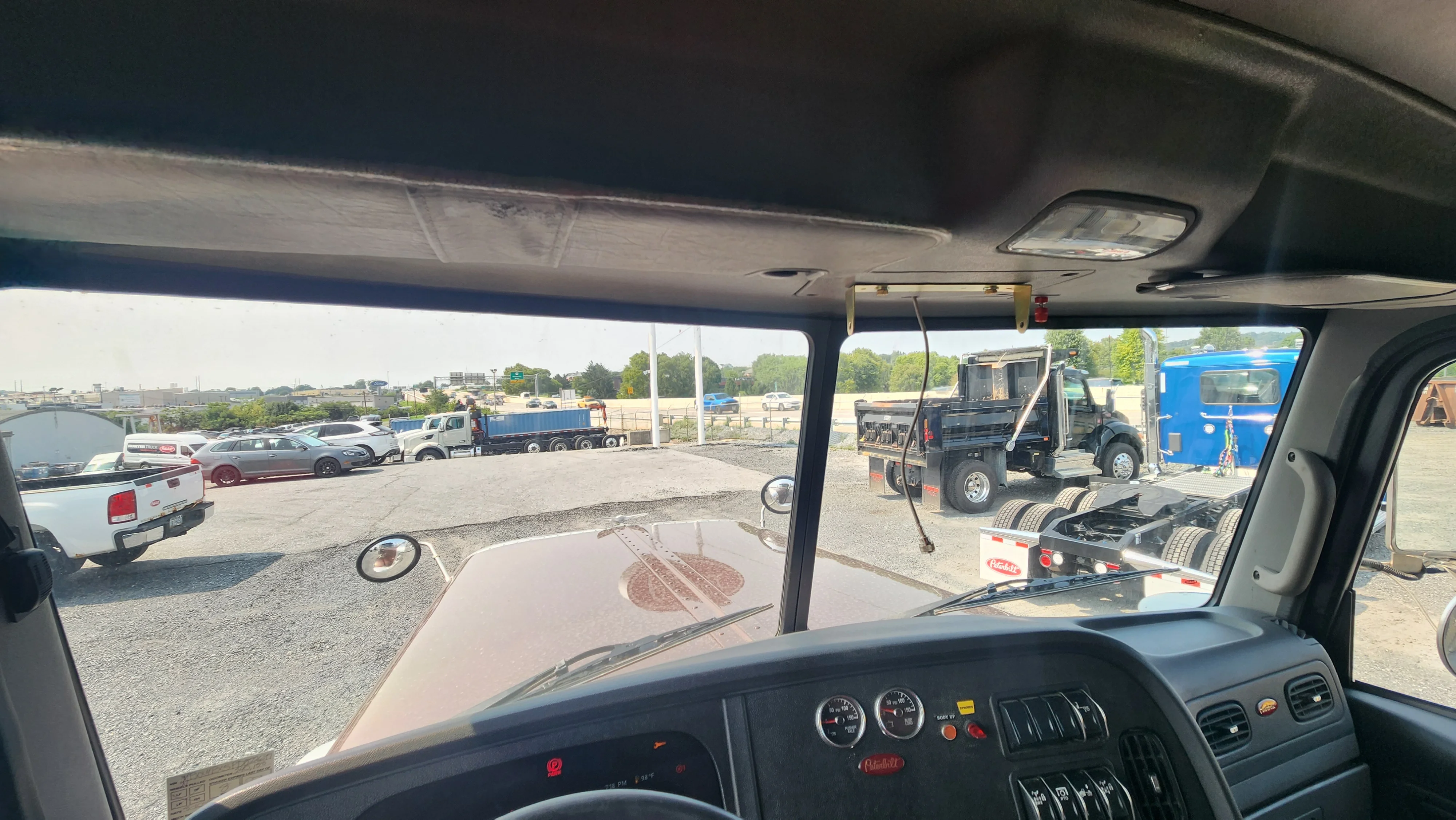 2023 Peterbilt in Lancaster, PA — photo 16