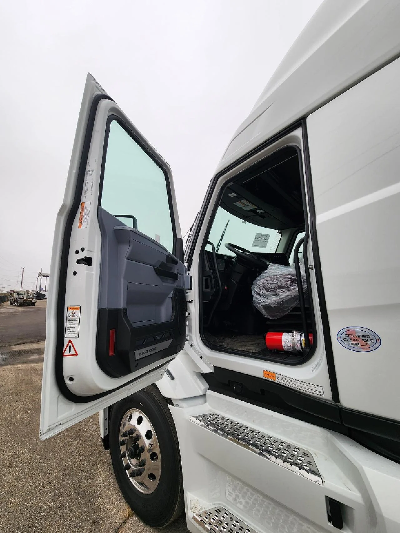 2026 Mack Pioneer in Toledo, OH — photo 5
