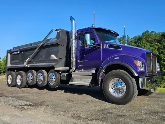 2027 Kenworth T880