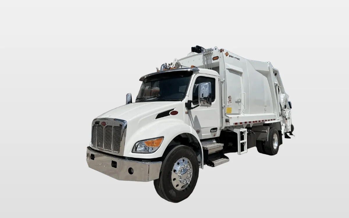 2025 PETERBILT 548 - image 1