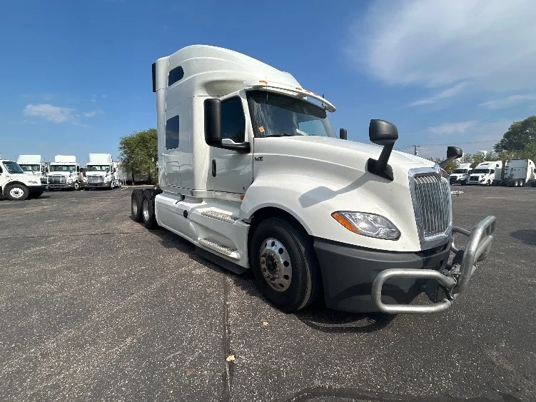 2020 International LT in Brooklyn Park, MN