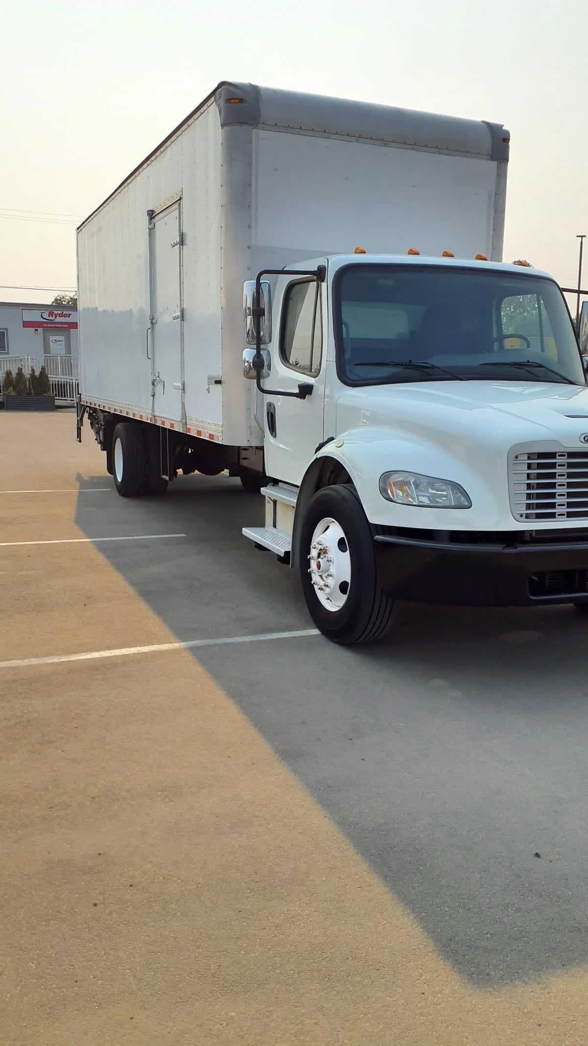 2018 Freightliner M2 106 in Tacoma, WA — photo 3
