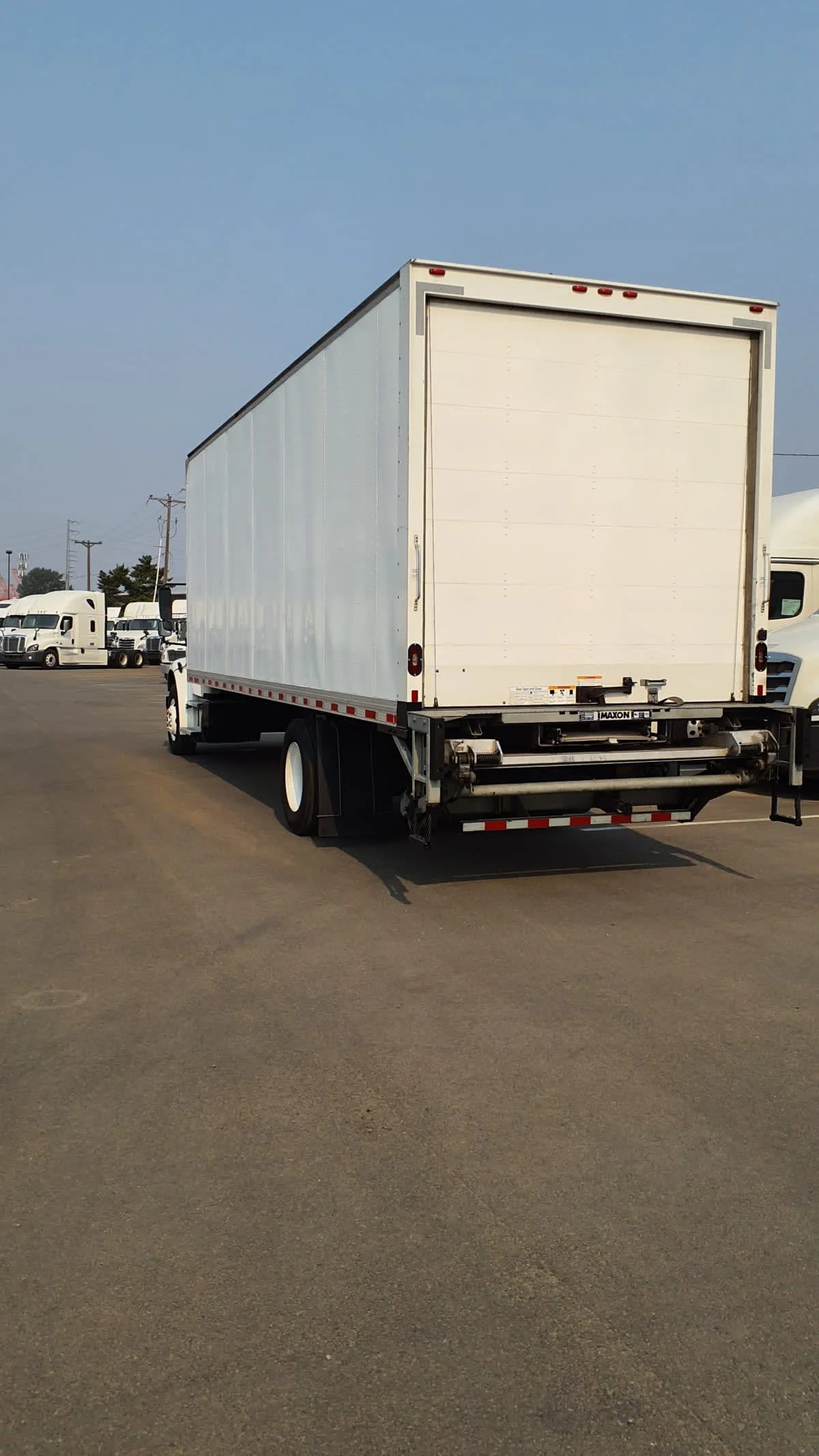 2018 Freightliner M2 106 in Tacoma, WA — photo 6