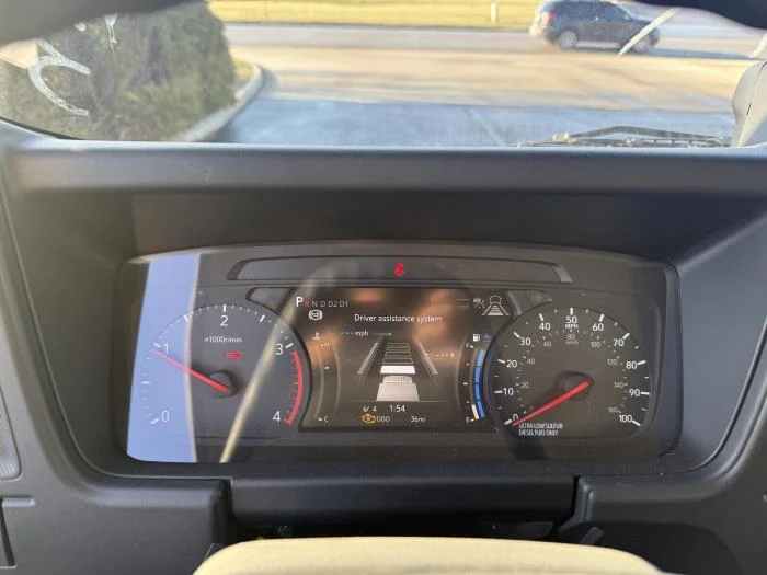 2025 Isuzu NPR - image 26