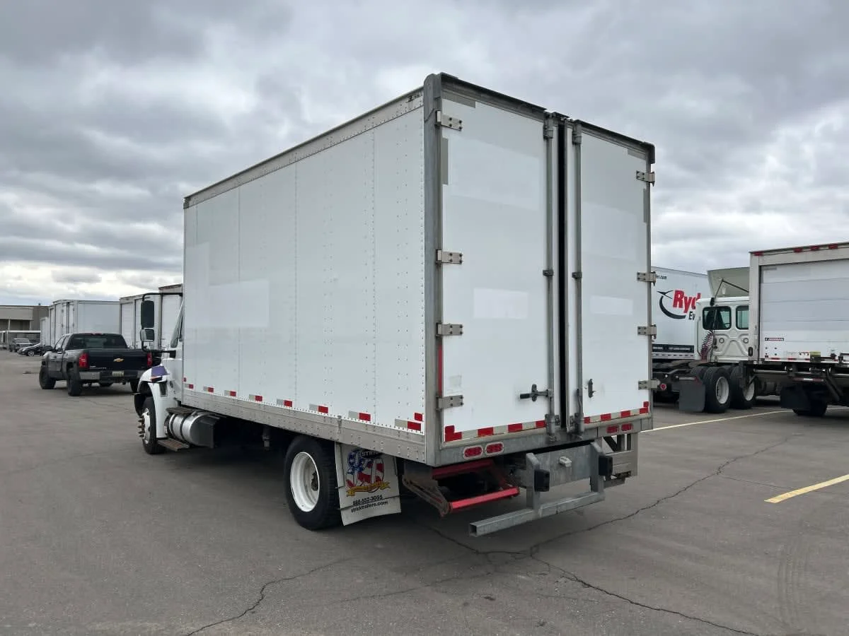 2019 International 4300 - image 6