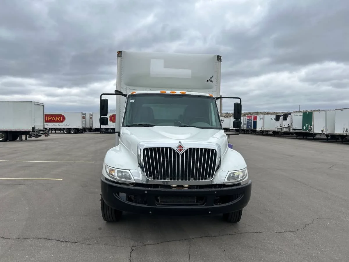 2019 International 4300 in Taylor, MI — photo 2