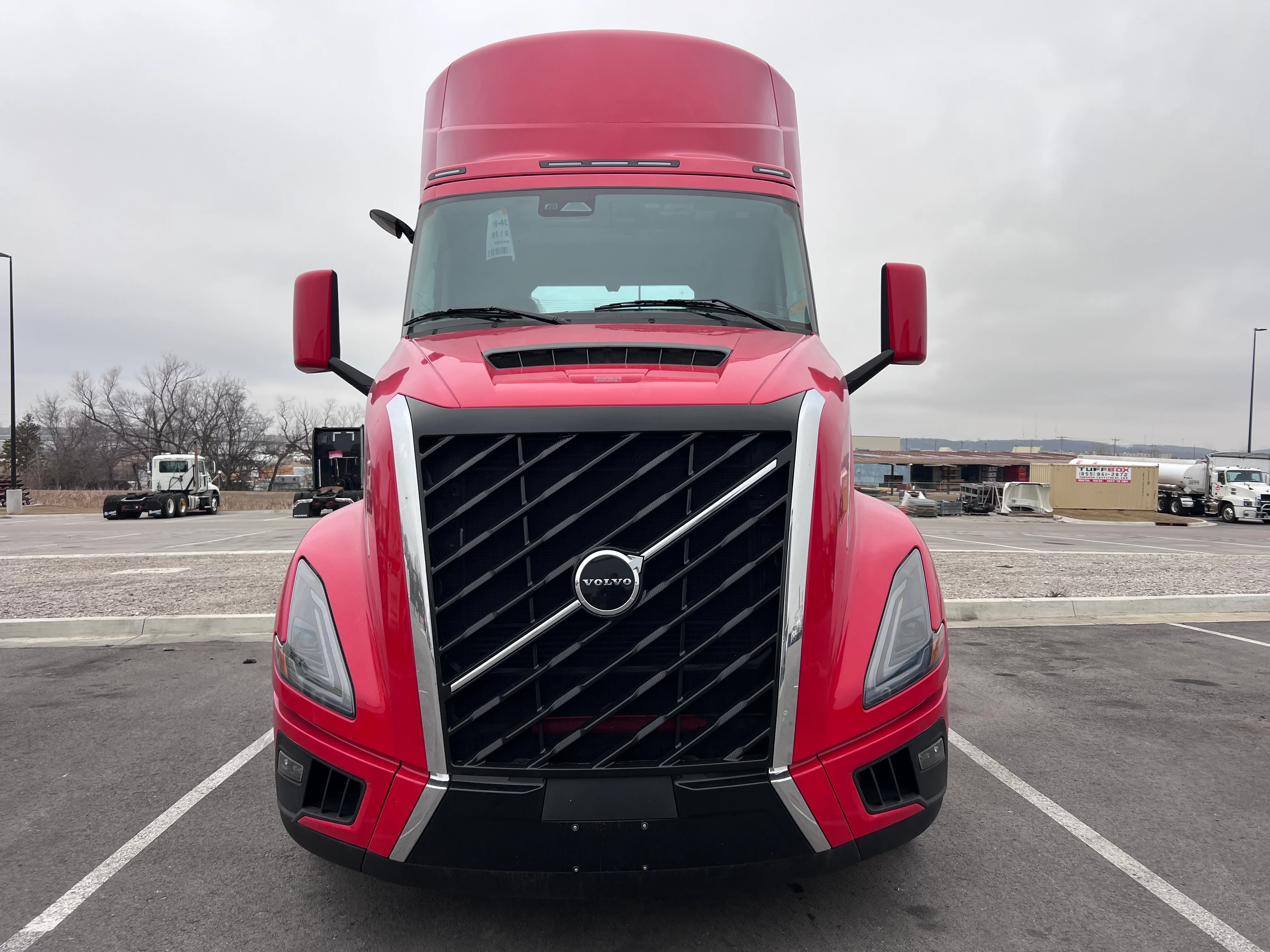 2025 Volvo VNL 300 in Tulsa, OK — photo 13