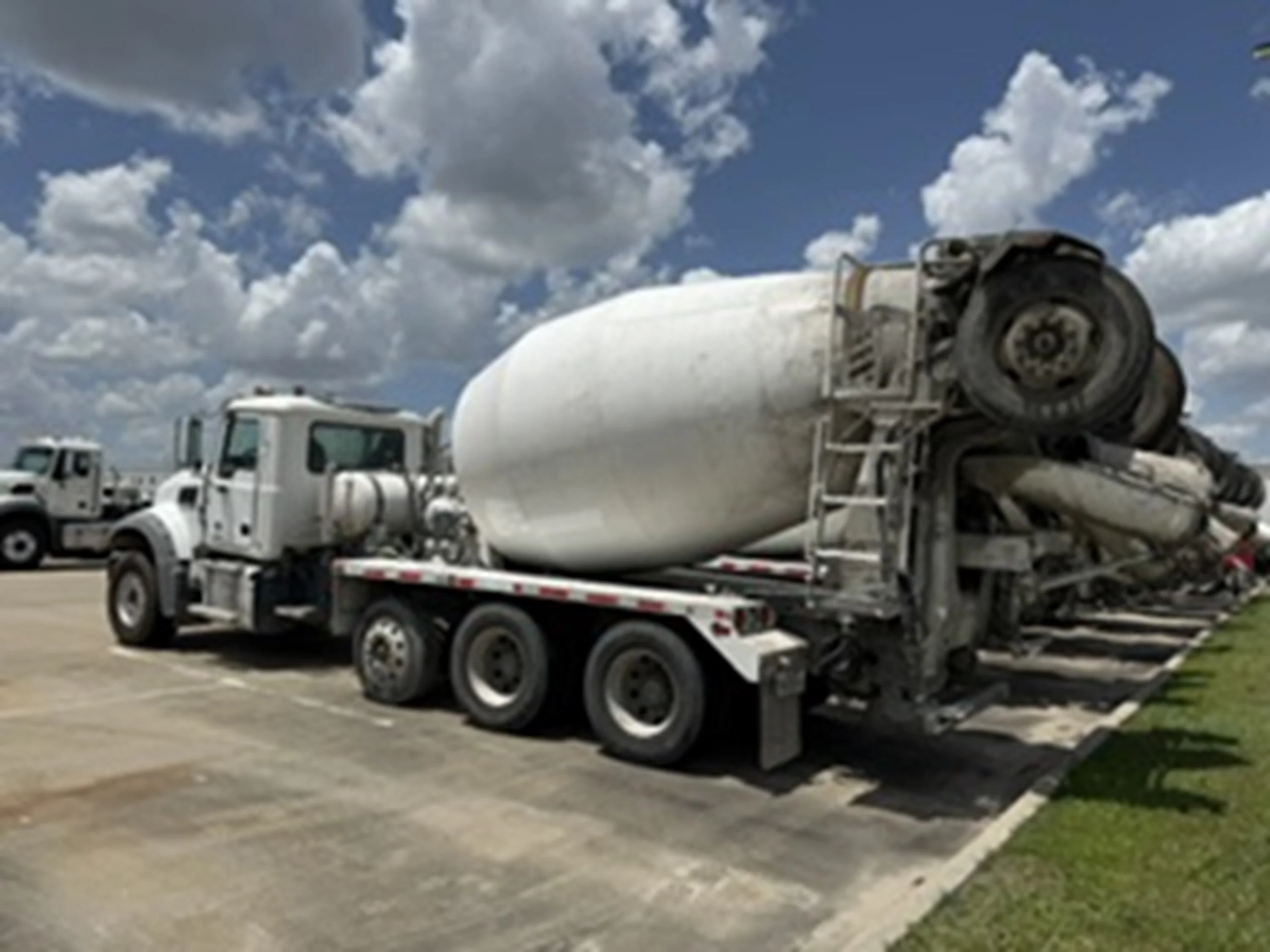 2018 Mack Granite in Houston, TX — photo 5