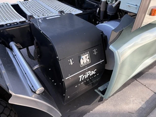 2021 Kenworth T680 - image 9