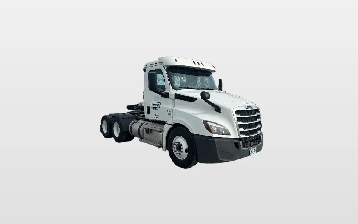 2018 Freightliner - image 1