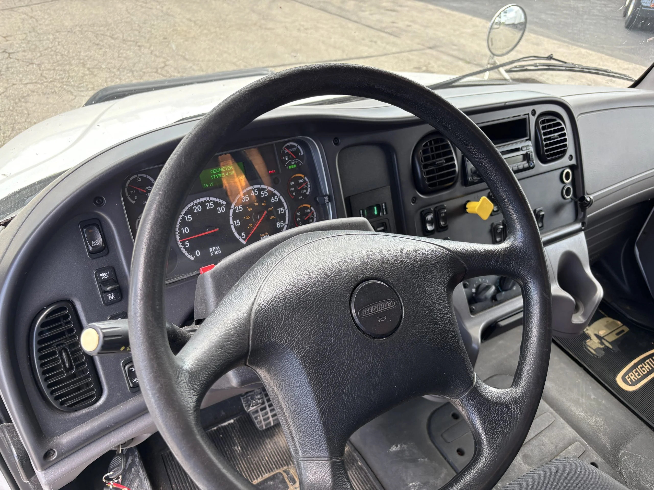 2017 Freightliner in Appleton, WI — photo 5