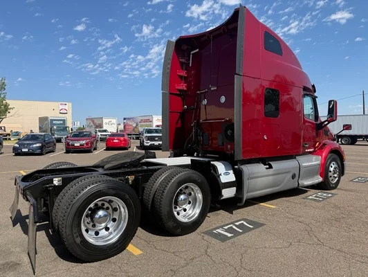 2021 Peterbilt 579 in Denver, CO — photo 5