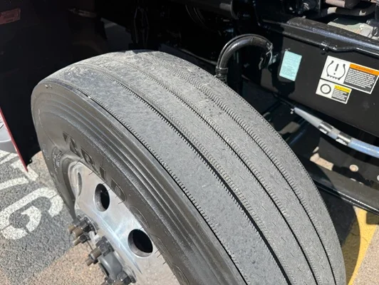 2021 Peterbilt 579 in Denver, CO — photo 28