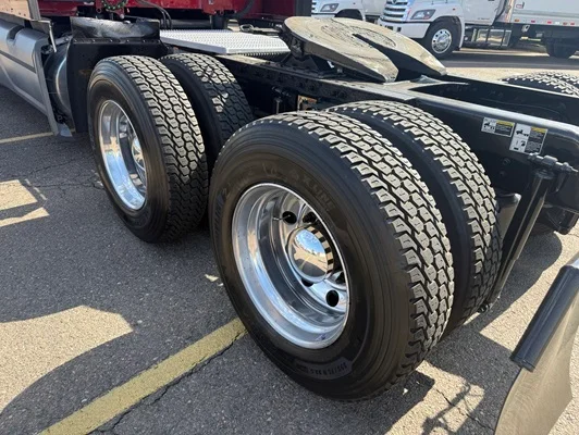 2021 Peterbilt 579 in Denver, CO — photo 11