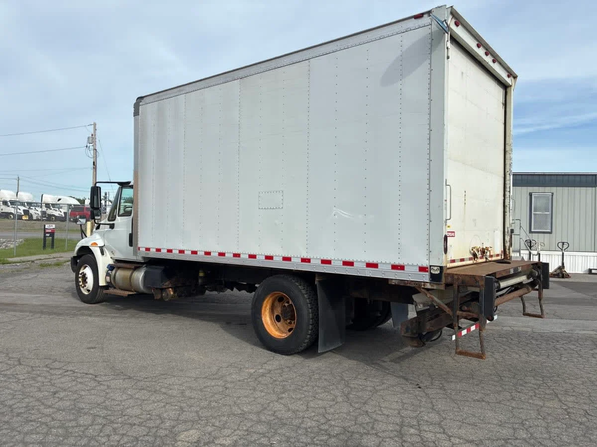 2018 International 4300 in Syracuse, NY — photo 6