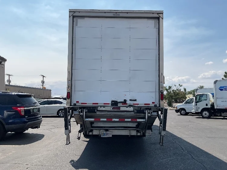 2022 Freightliner eM2 in Albuquerque, NM — photo 7