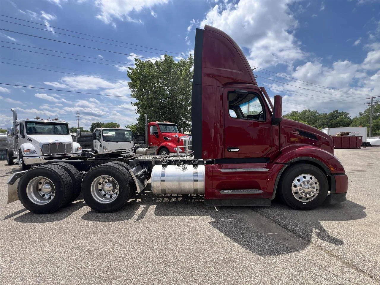 2022 Peterbilt 579 in Rochester, MN — photo 3