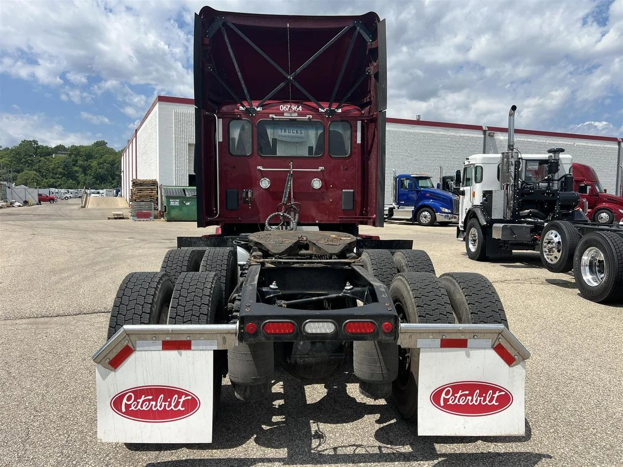 2022 Peterbilt 579 in Rochester, MN — photo 5