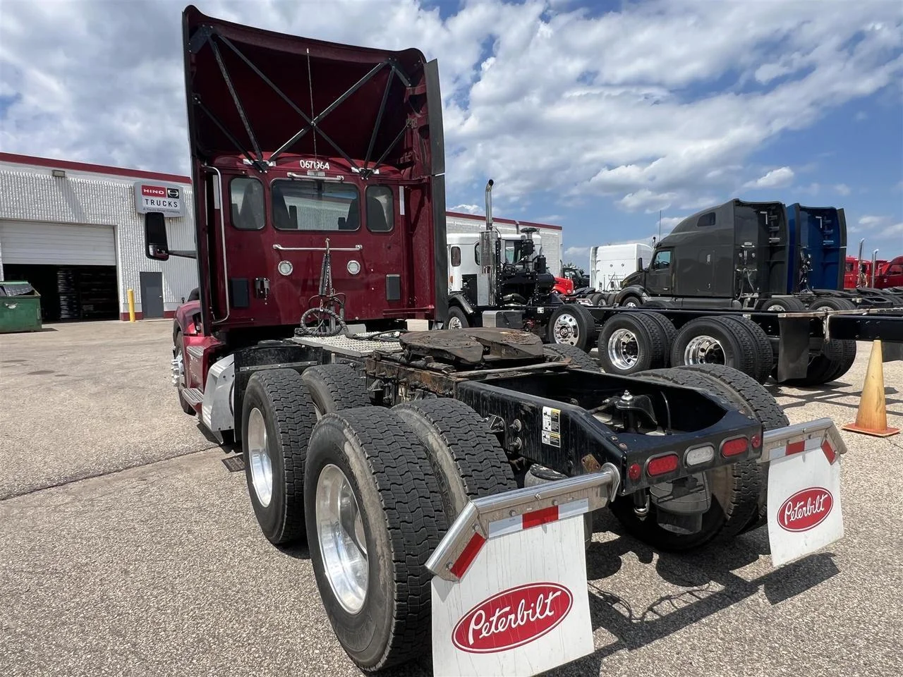 2022 Peterbilt 579 in Rochester, MN — photo 4
