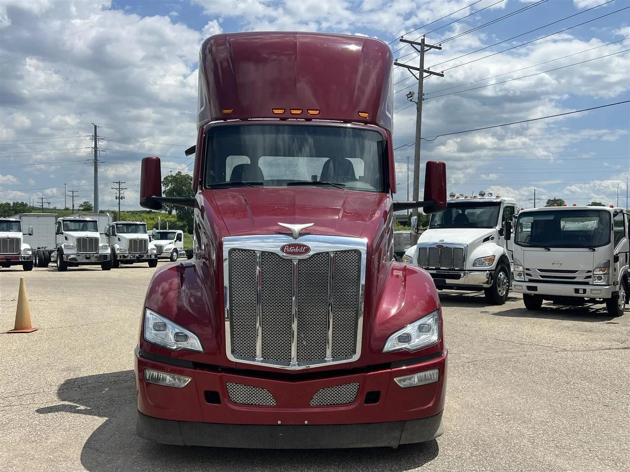2022 Peterbilt 579 in Rochester, MN