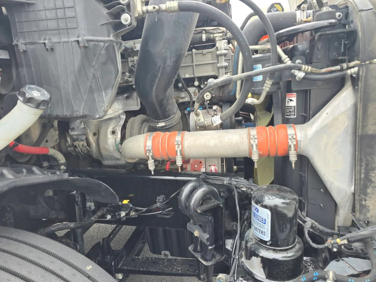 2020 Freightliner Cascadia in North Little Rock, AR — photo 9