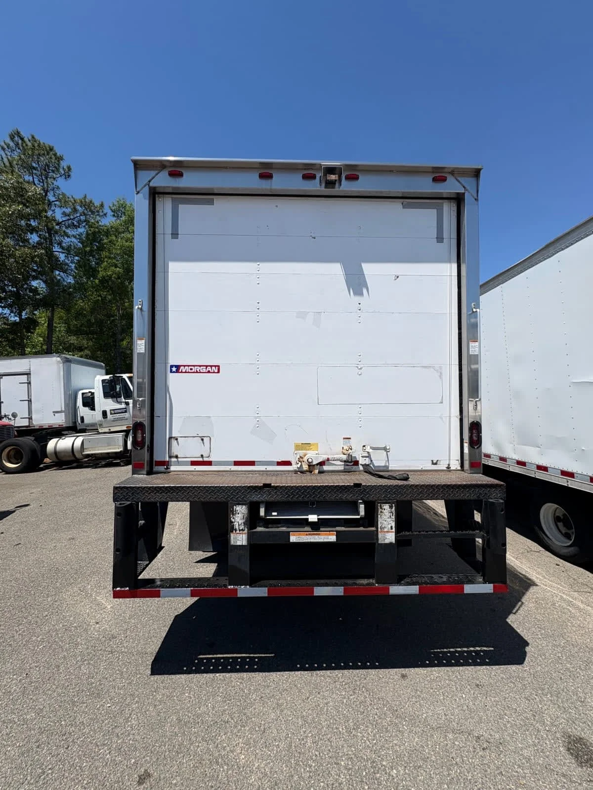 2018 Freightliner M2 106 in Ashland, VA — photo 5