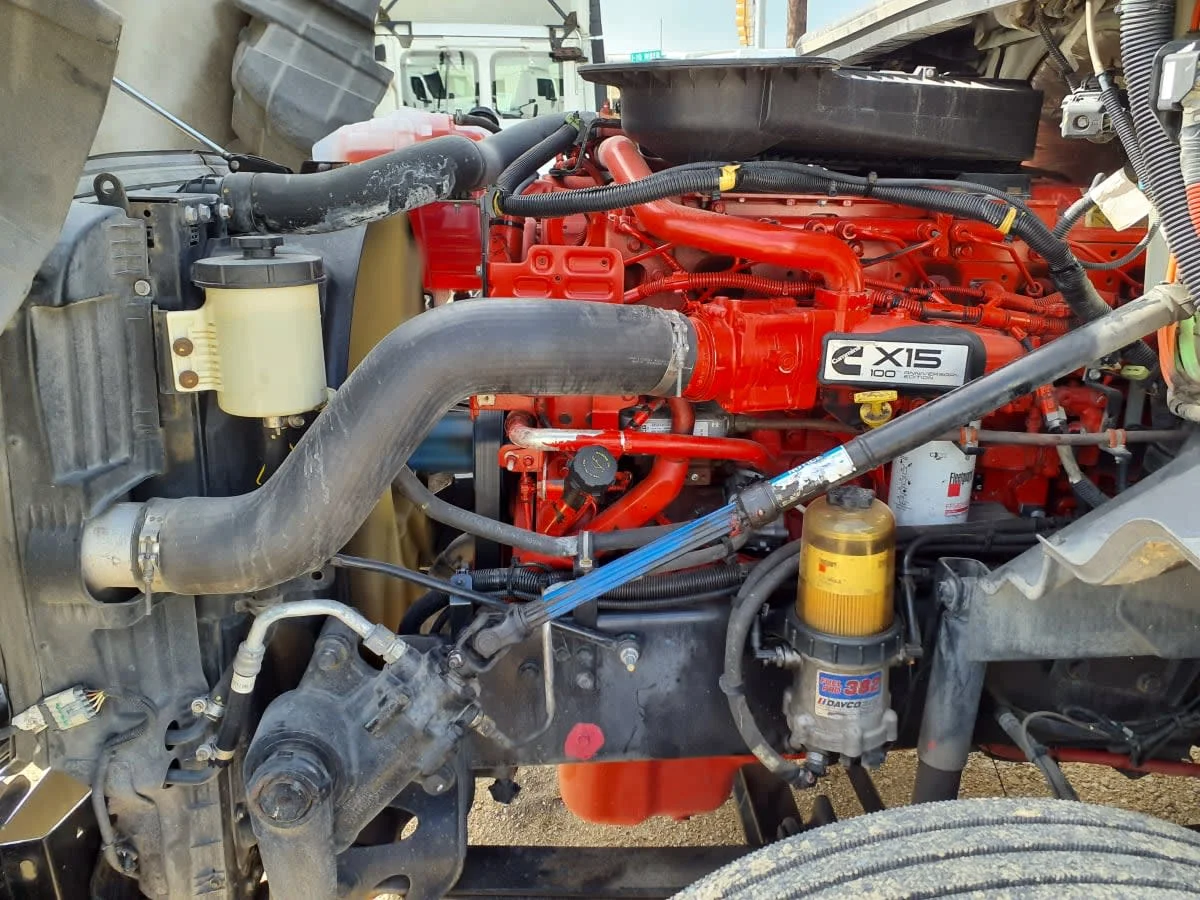 2020 International LT in Converse, TX — photo 8