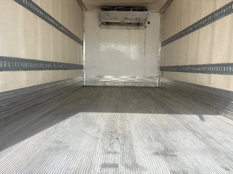 2019 Isuzu NRR in Houston, TX — photo 10