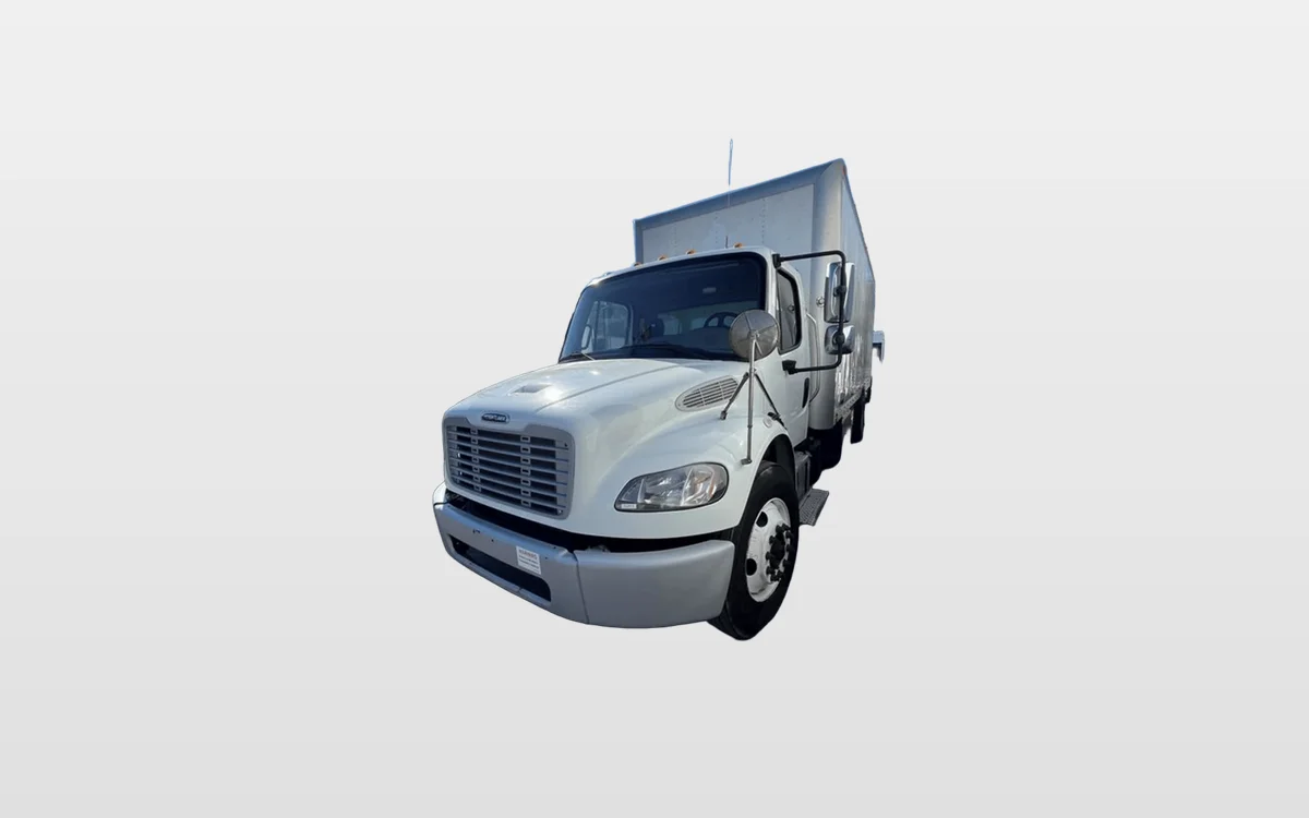 2018 Freightliner M2 106 - image 1