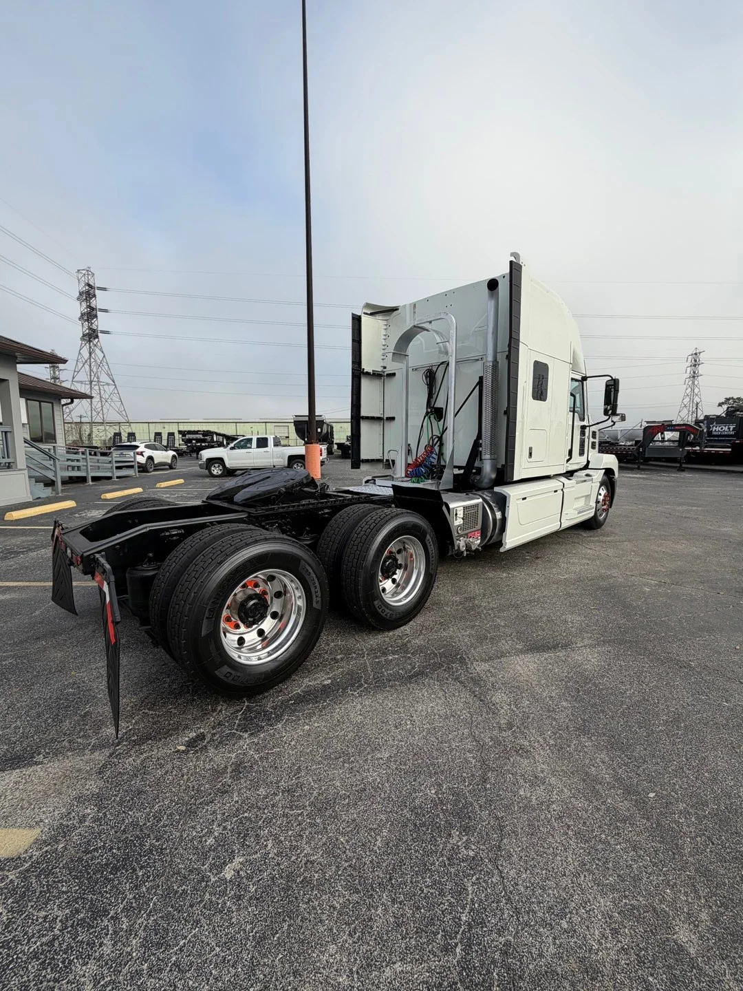 2020 Mack Anthem - image 6