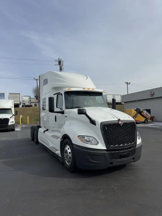 2026 International LT - image 8