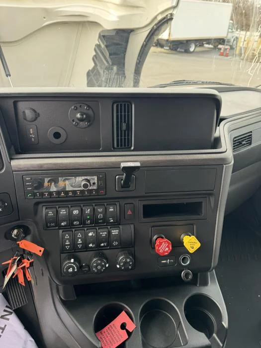 2026 International LT - image 13