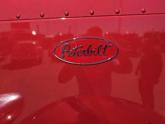 2027 Peterbilt 589 - image 13