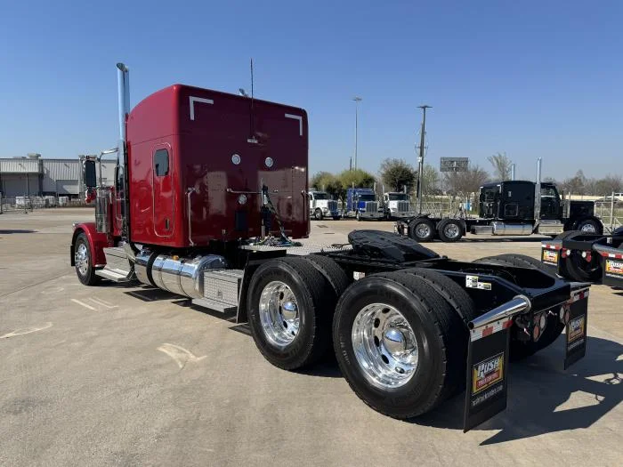 2027 Peterbilt 589 - image 5