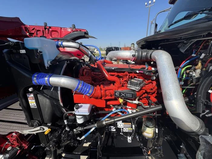 2027 Peterbilt 589 - image 23