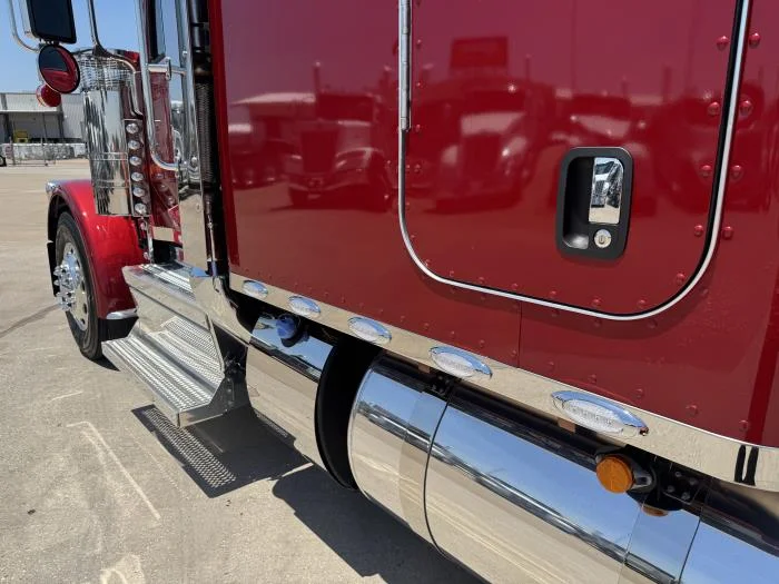 2027 Peterbilt 589 in Houston, TX — photo 11