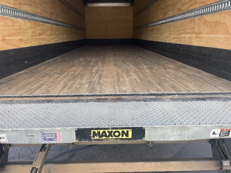 2021 Freightliner M2 106 - image 10