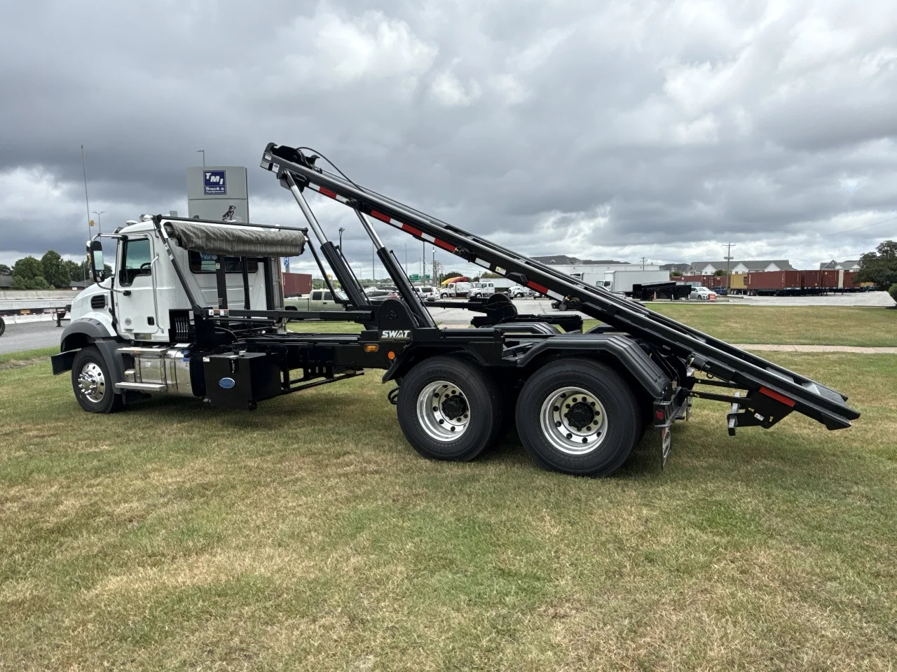 2026 Mack Granite in Chesapeake, VA — photo 6